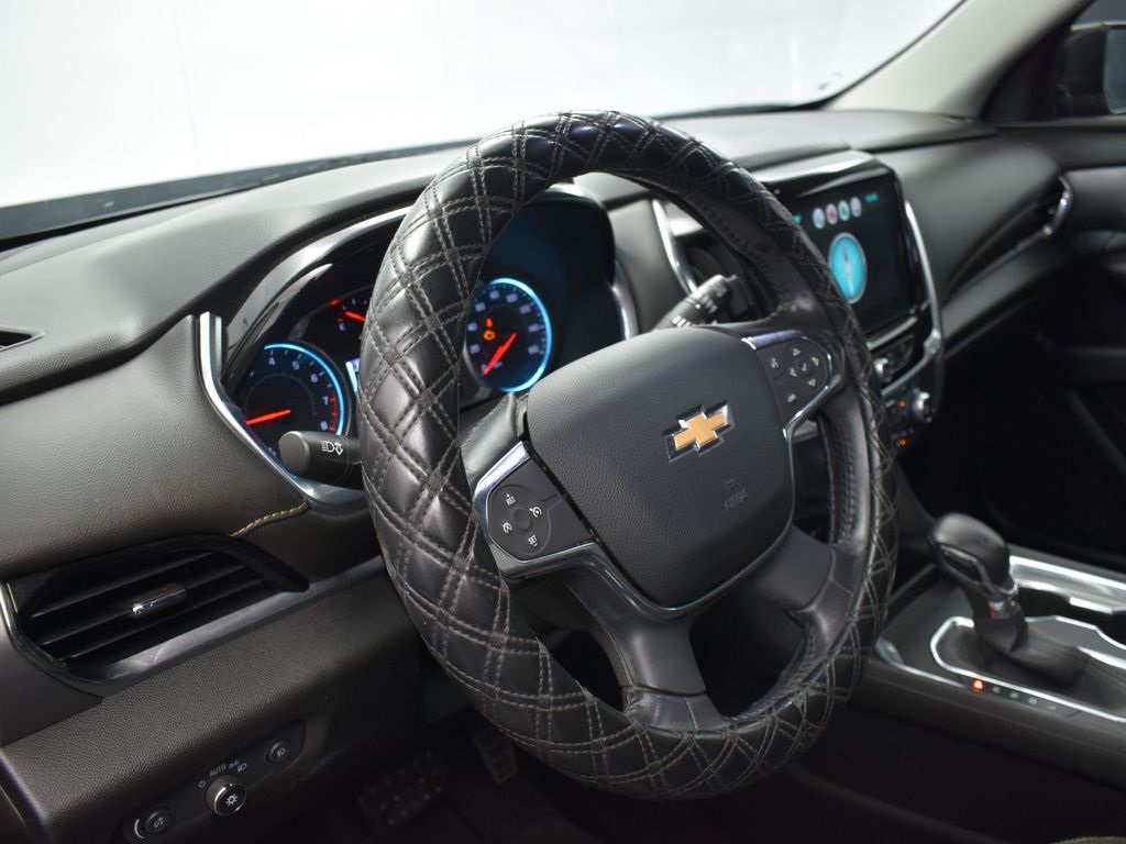 2019 Mosaic Black Metallic Chevrolet Traverse 3LT FWD SUV