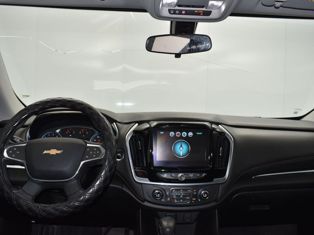 2019 Mosaic Black Metallic Chevrolet Traverse 3LT FWD SUV