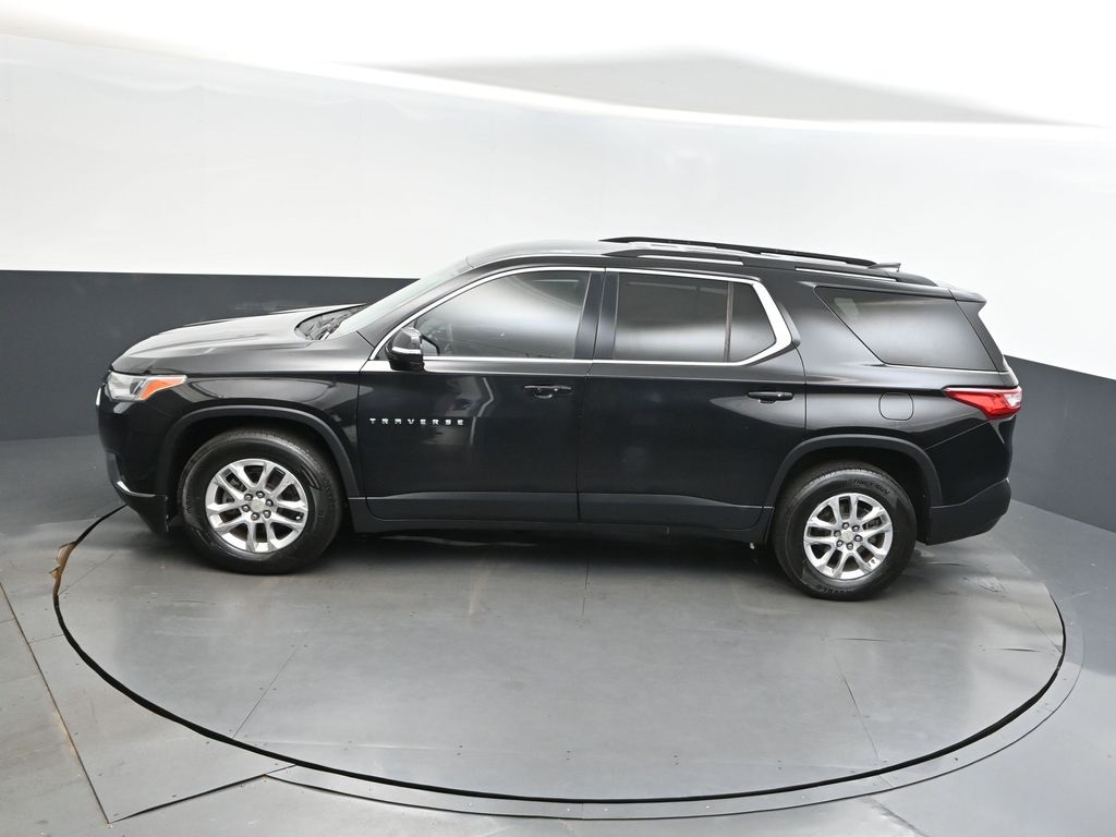 2019 Mosaic Black Metallic Chevrolet Traverse 3LT FWD SUV