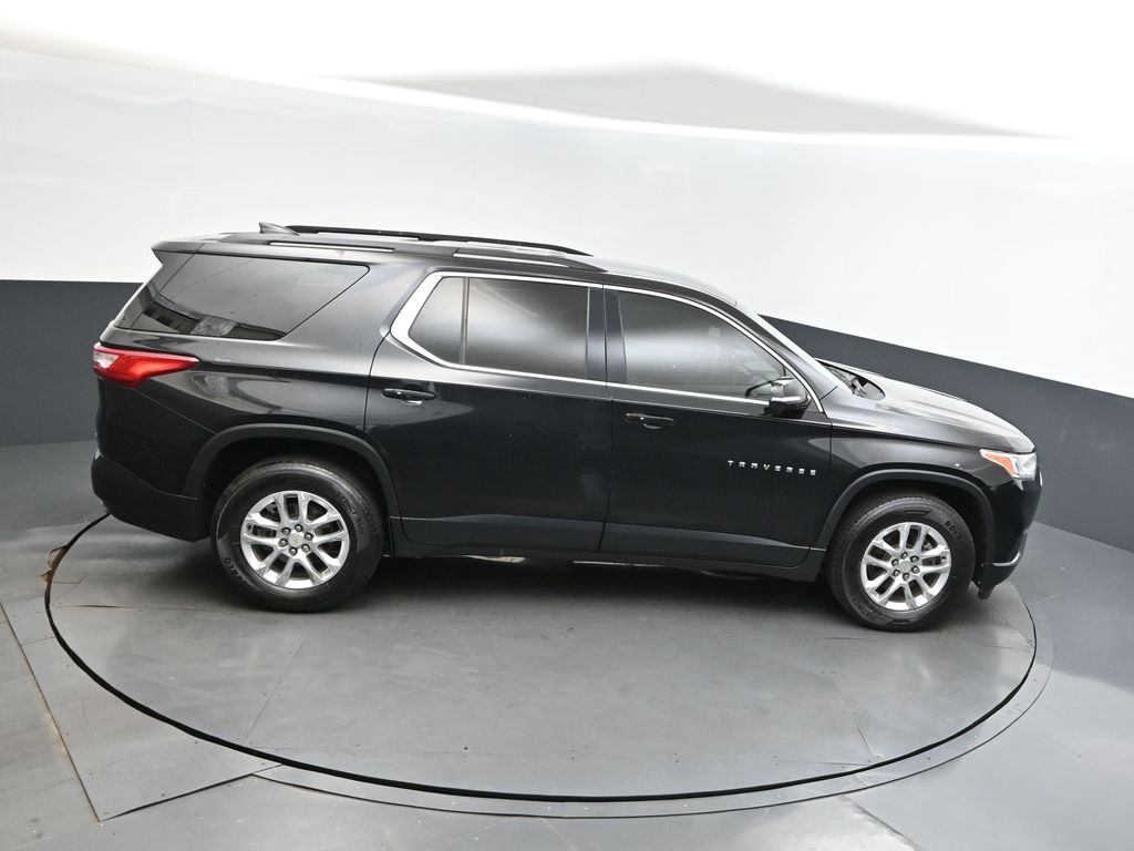 2019 Mosaic Black Metallic Chevrolet Traverse 3LT FWD SUV
