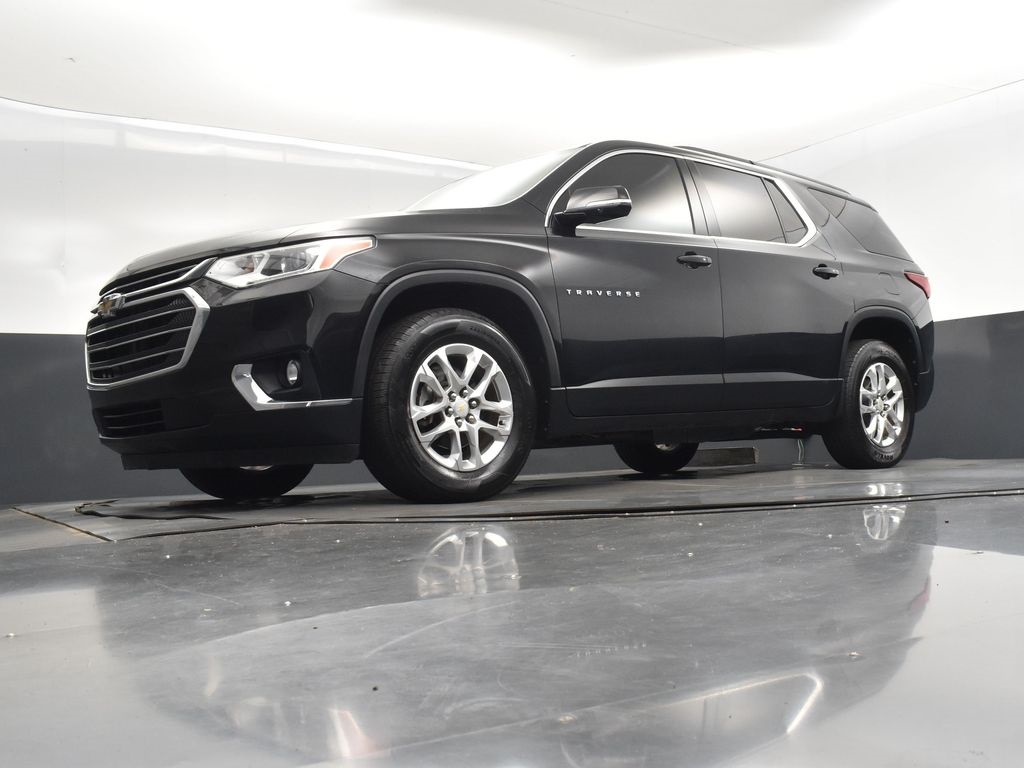 2019 Mosaic Black Metallic Chevrolet Traverse 3LT FWD SUV