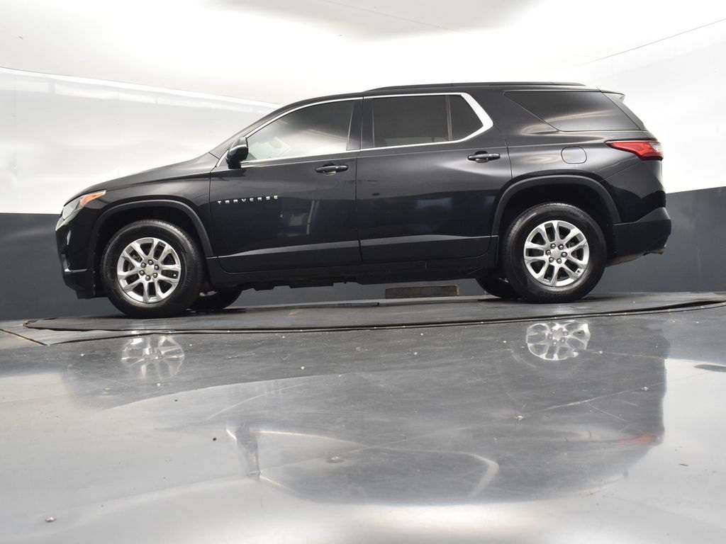 2019 Mosaic Black Metallic Chevrolet Traverse 3LT FWD SUV