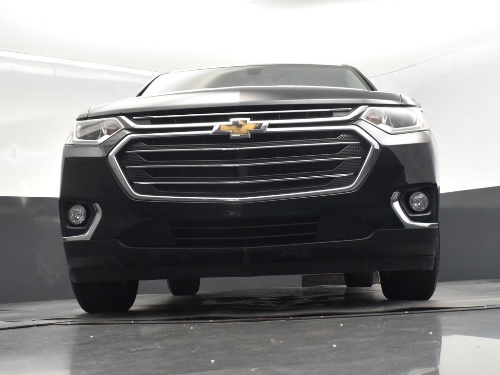 2019 Mosaic Black Metallic Chevrolet Traverse 3LT FWD SUV