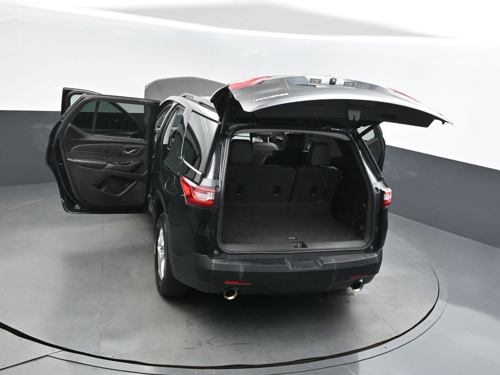 2019 Mosaic Black Metallic Chevrolet Traverse 3LT FWD SUV