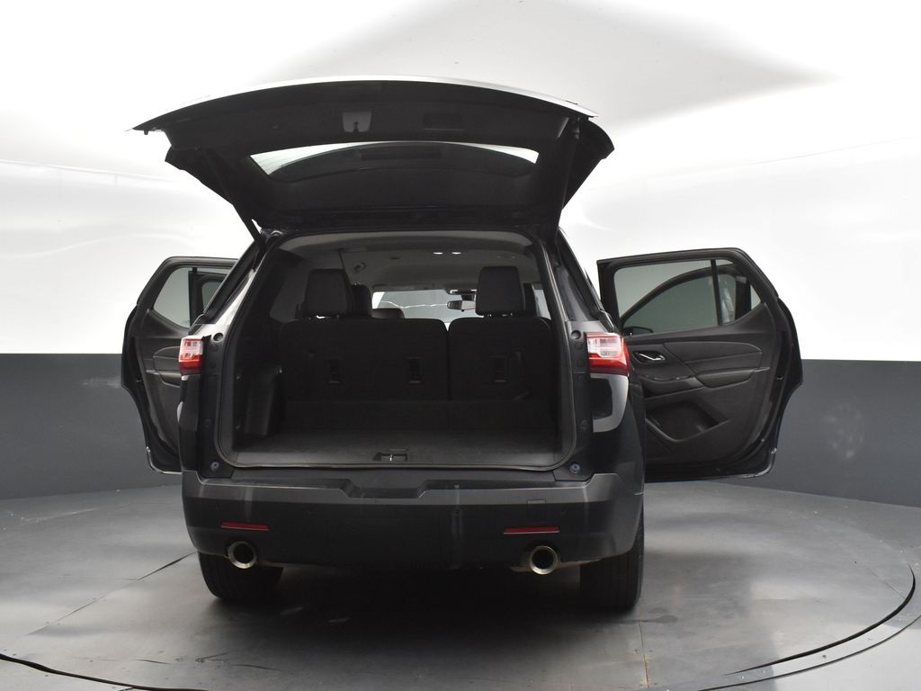 2019 Mosaic Black Metallic Chevrolet Traverse 3LT FWD SUV