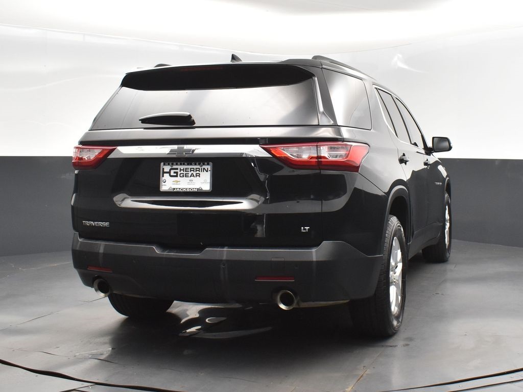 2019 Mosaic Black Metallic Chevrolet Traverse 3LT FWD SUV