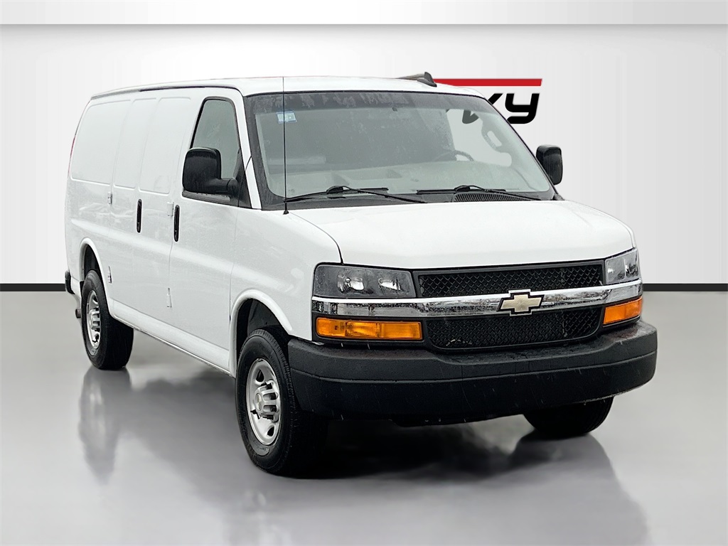 2024 Chevrolet Express Base's photo
