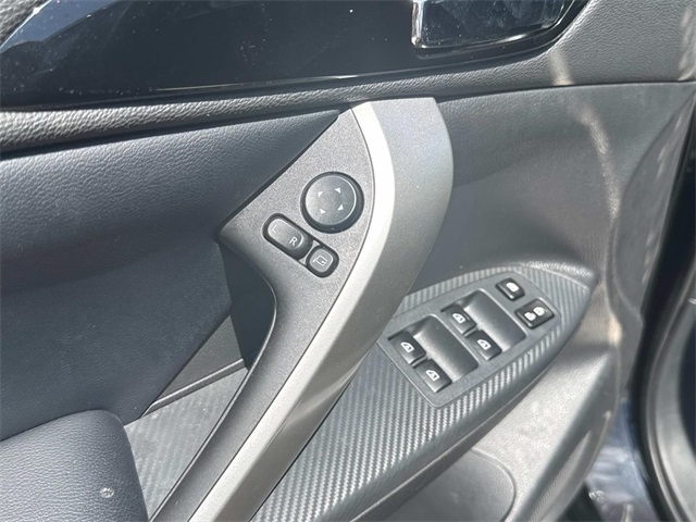 2024 Mitsubishi Eclipse Cross SEL photo 16