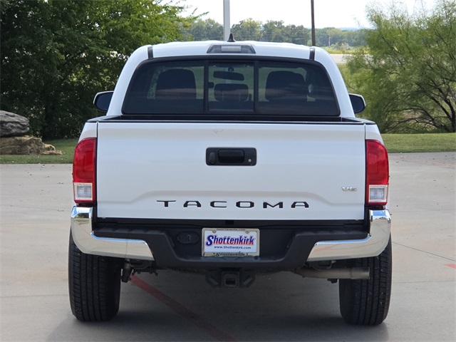 2016 Toyota Tacoma SR5 Double Cab photo 4