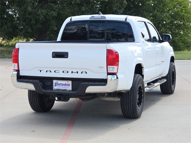 2016 Toyota Tacoma SR5 Double Cab photo 5