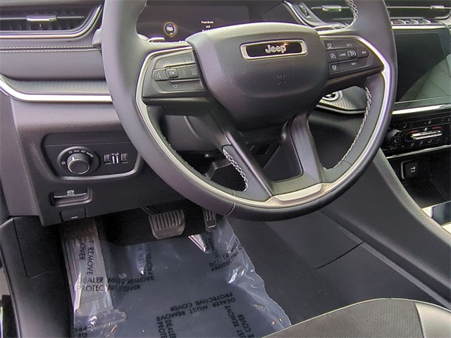 used 2024 Jeep Grand Cherokee L car, priced at $28,911