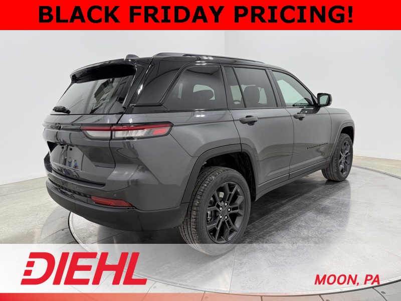 2025 Jeep Grand Cherokee Limited photo 4