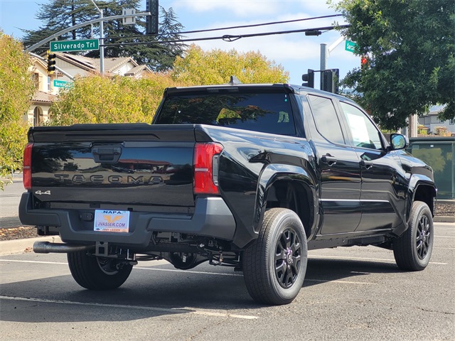 2025 Toyota Tacoma SR Double Cab photo 5