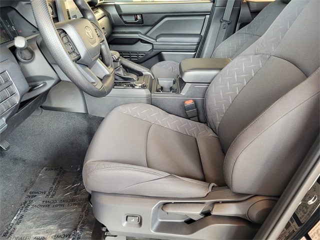 2025 Toyota Tacoma SR Double Cab photo 9