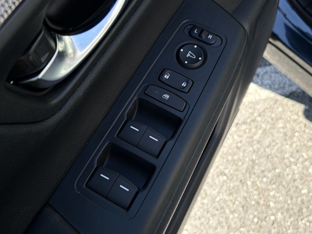 new 2026 Honda CR-V Hybrid car, priced at $41,675