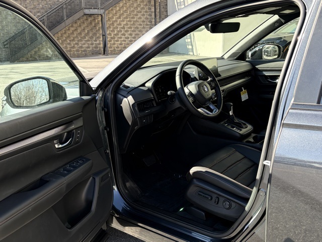 new 2026 Honda CR-V Hybrid car, priced at $41,675