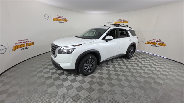 2025 Everest White Pearl Tricoat Nissan Pathfinder SV SUV