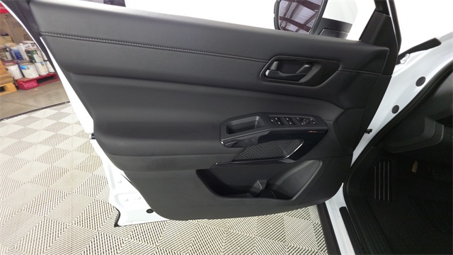 2025 Everest White Pearl Tricoat Nissan Pathfinder SV FWD SUV