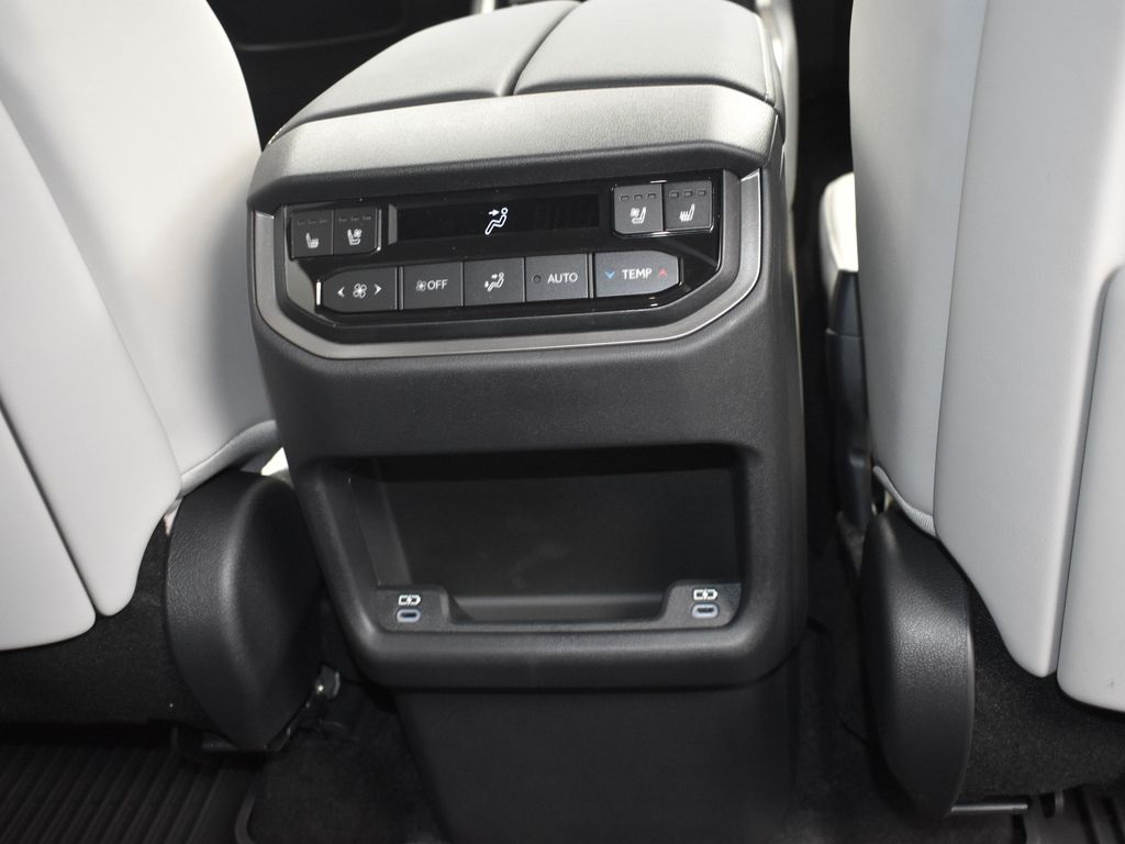 2025 Lexus TX 350 Luxury photo 17