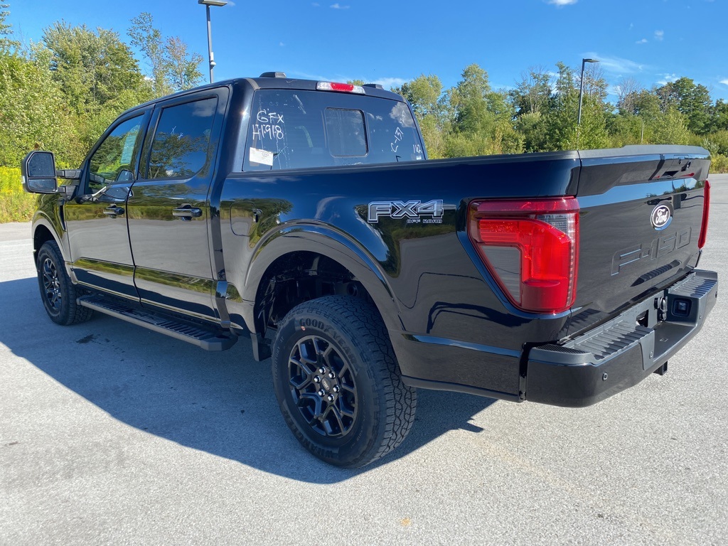 2025 Ford F-150 XLT photo 8
