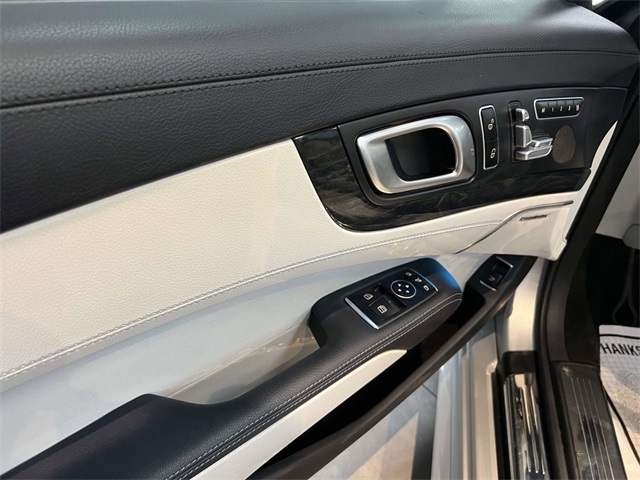used 2020 Mercedes-Benz SL-Class car, priced at $55,991