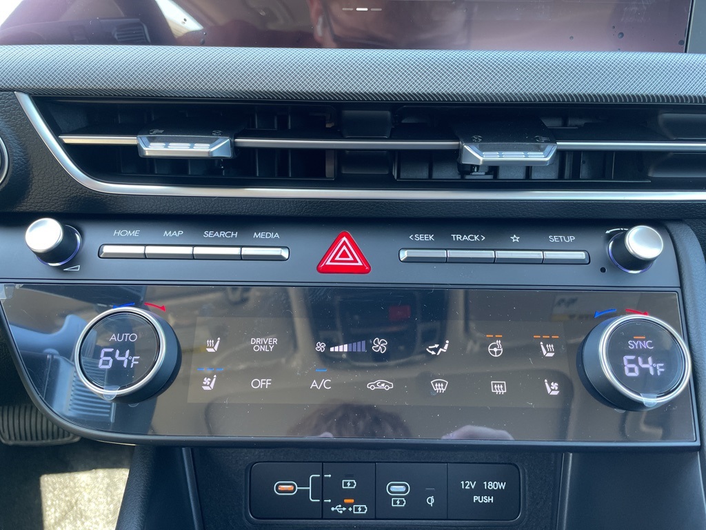 2025 Hyundai Sonata Hybrid Limited photo 24