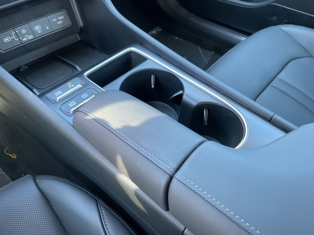 2025 Hyundai Sonata Hybrid Limited photo 25