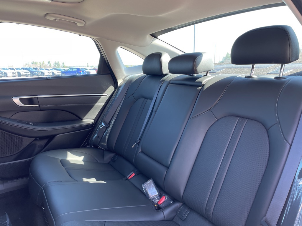 2025 Hyundai Sonata Hybrid Limited photo 34