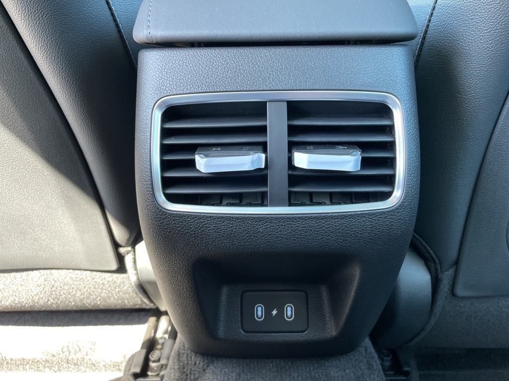 2025 Hyundai Sonata Hybrid Limited photo 36