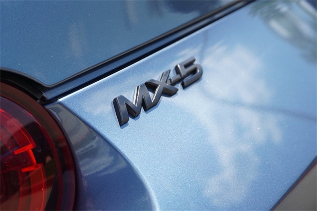 2017 Mazda MX-5 Miata Miata Grand Touring photo 11
