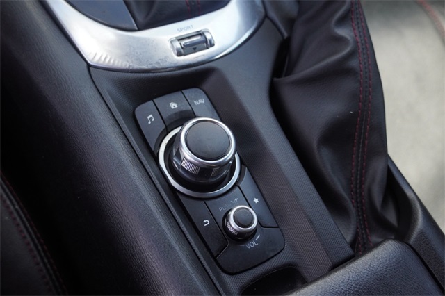 2017 Mazda MX-5 Miata Miata Grand Touring photo 19