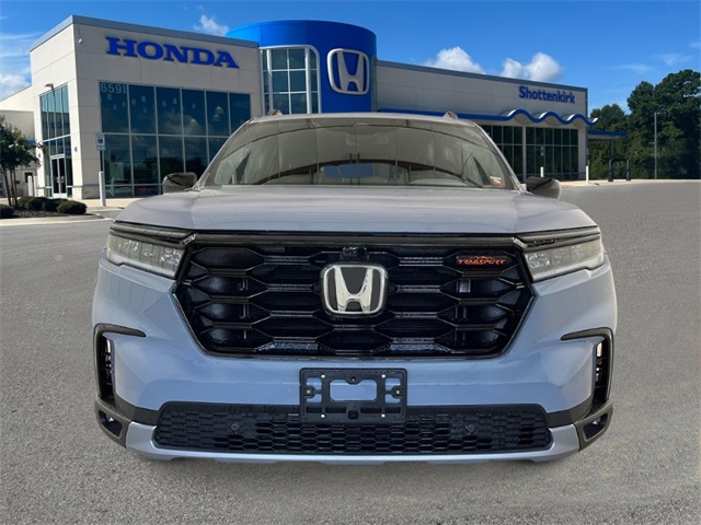 2025 Honda Pilot TrailSport photo 10