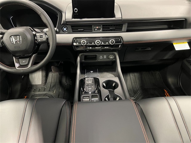 2025 Honda Pilot TrailSport photo 14