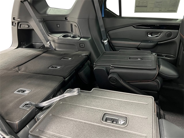 2025 Honda Pilot TrailSport photo 34