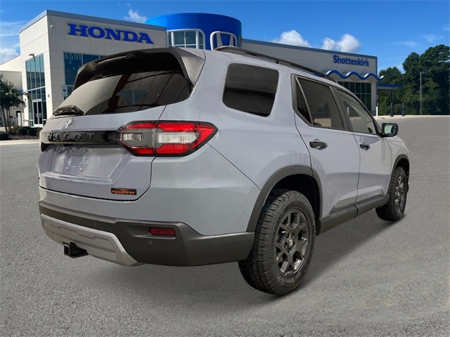 2025 Honda Pilot TrailSport photo 7