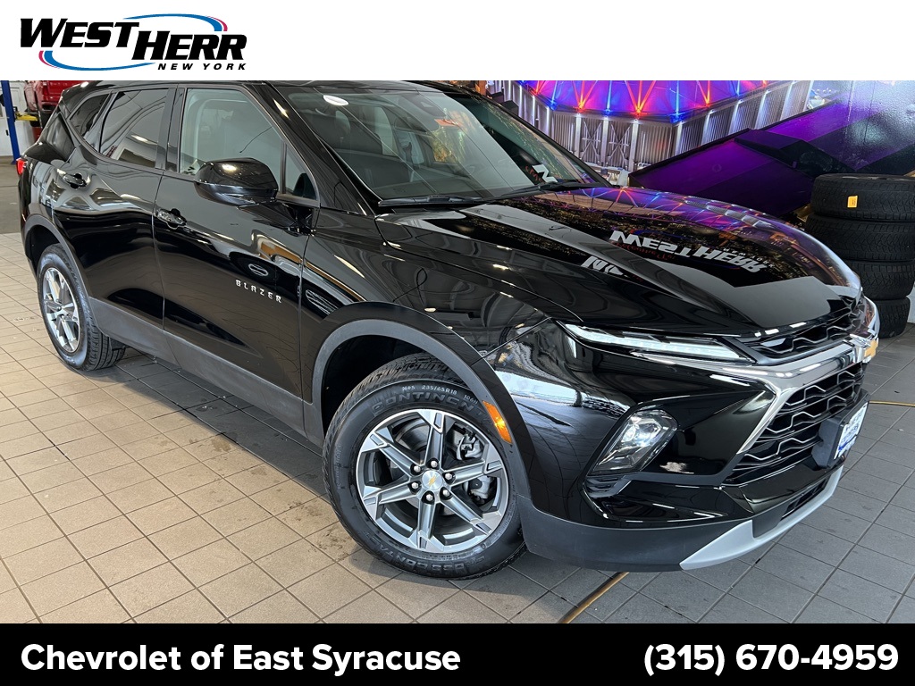 2025 Chevrolet Blazer 2LT's photo