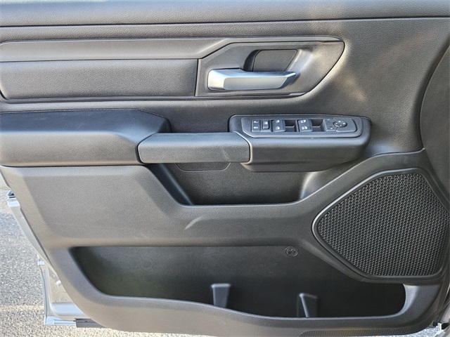 2026 Ram 1500 Warlock Crew Cab 4x4 5'7" Box