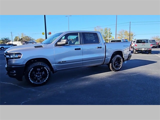 2026 Ram 1500 Warlock Crew Cab 4x4 5'7" Box