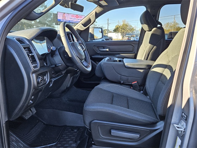 2026 Ram 1500 Warlock Crew Cab 4x4 5'7" Box