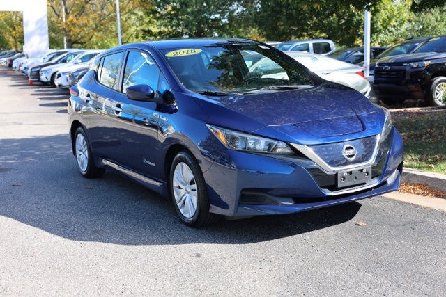 2018 Nissan Leaf S photo 2