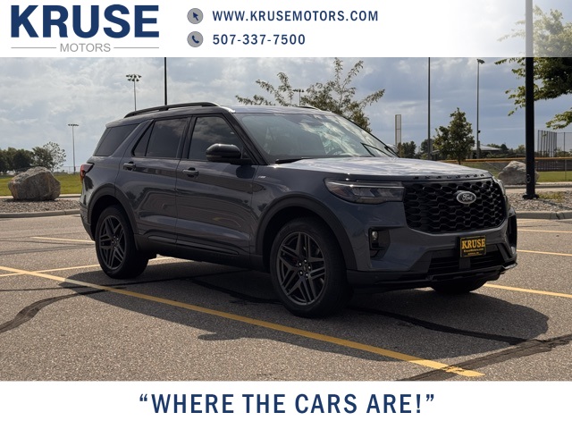 2025 Ford Explorer ST-Line