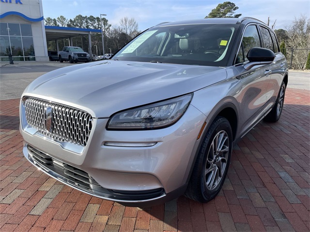 2022 Lincoln Corsair Base's photo