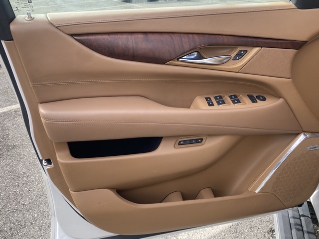 used 2016 Cadillac Escalade ESV car, priced at $18,995