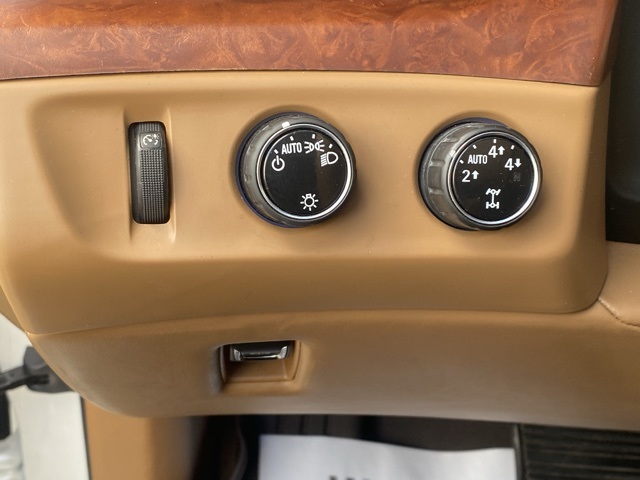 used 2016 Cadillac Escalade ESV car, priced at $18,995