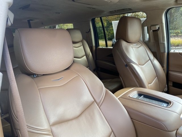 used 2016 Cadillac Escalade ESV car, priced at $18,995