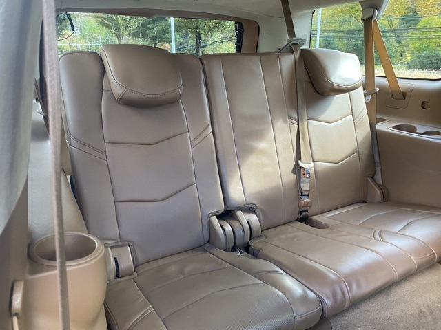 used 2016 Cadillac Escalade ESV car, priced at $18,995