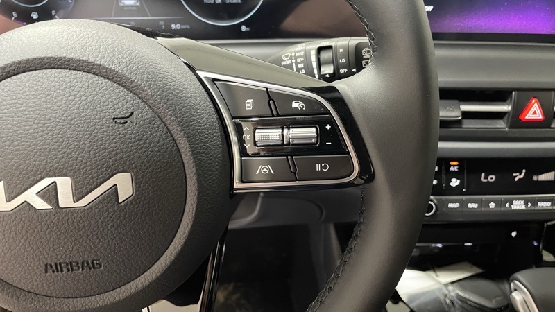 2026 Kia Seltos EX photo 21