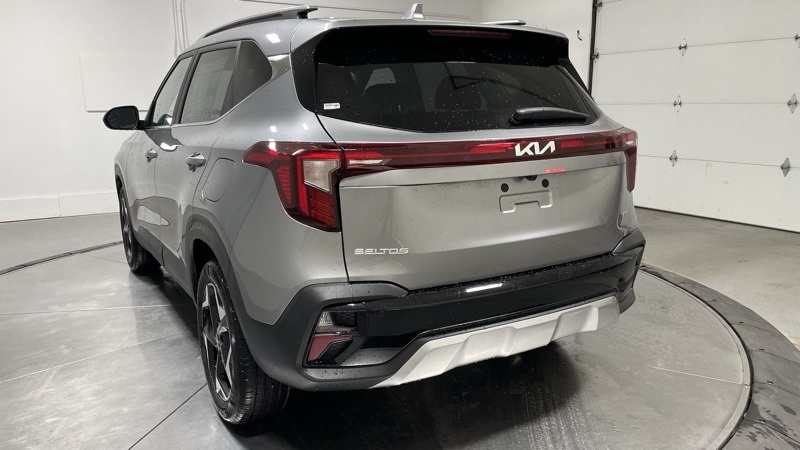2026 Kia Seltos EX photo 5