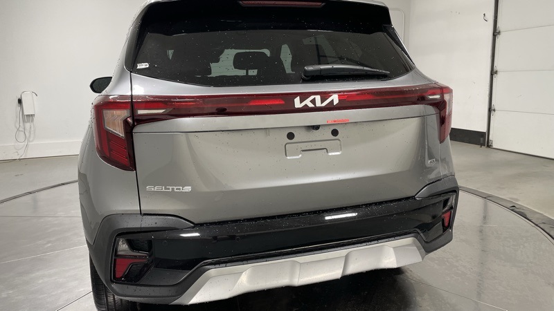 2026 Kia Seltos EX photo 6