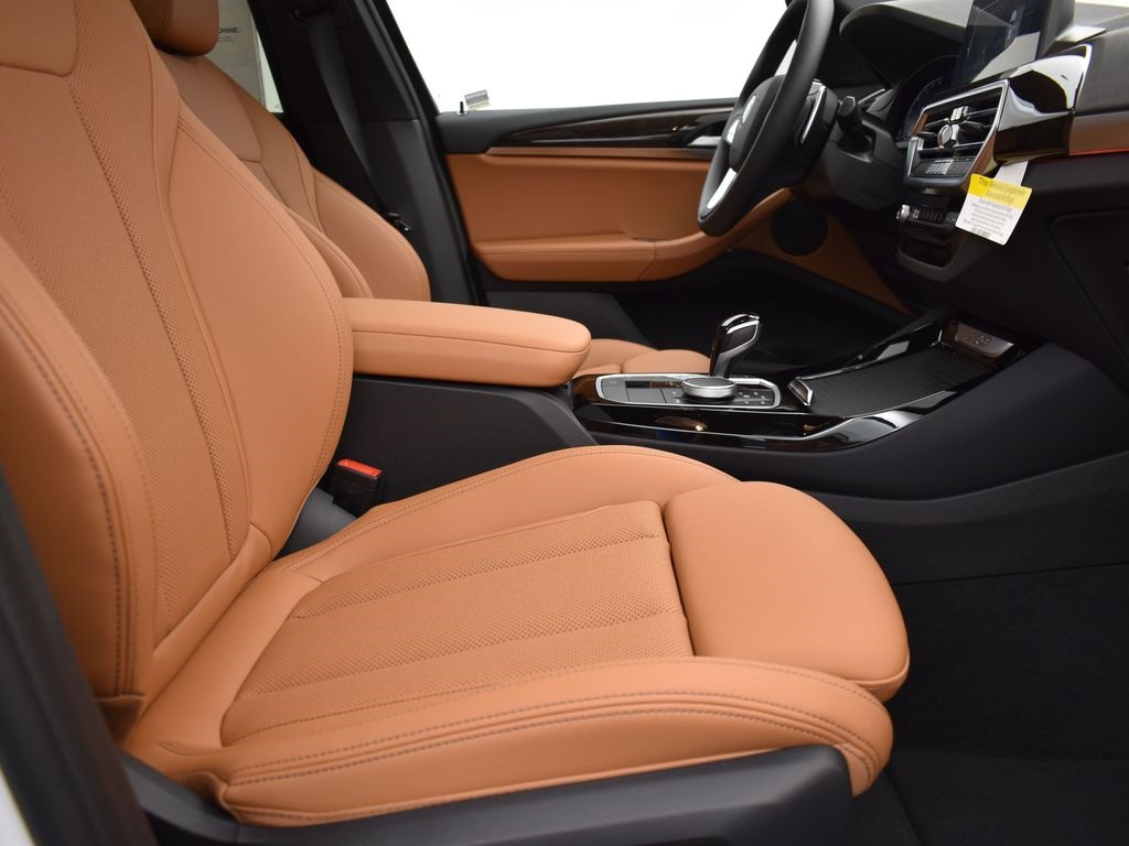 2024 Mineral White Metallic BMW X3 xDrive30i AWD SUV
